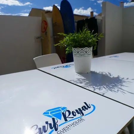 Surf Royal Pensión *
